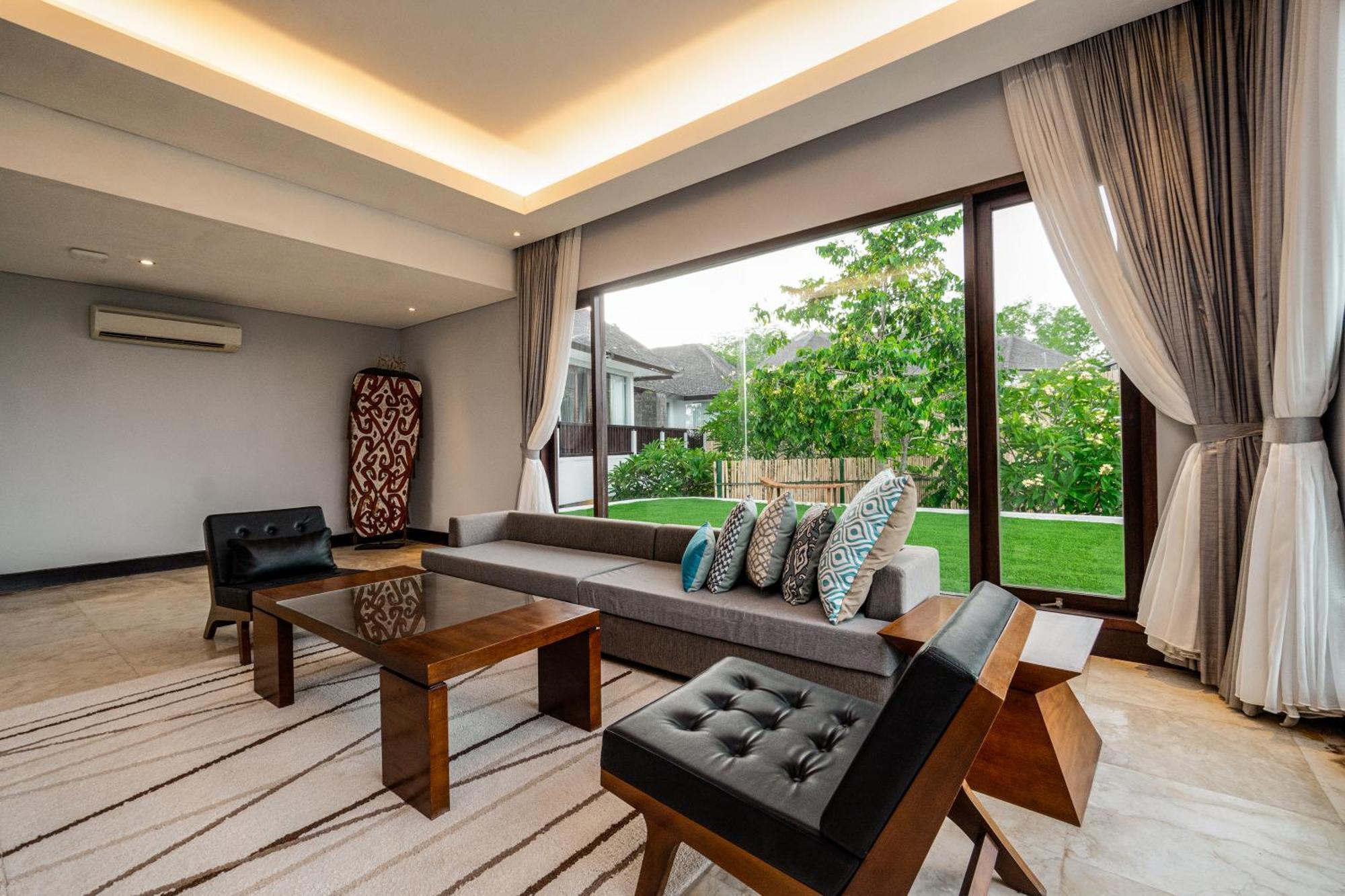 Terra Hill Villa Jimbaran  Exterior photo